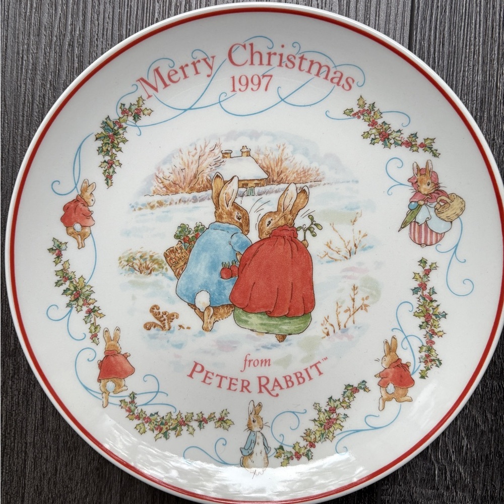 Vintage Wedgwood Peter Rabbit Christmas Collector Plate 1997 Made in England NIB - Picture 2 of 13